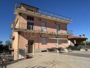 Villa bifamiliare in vendita ad Apice via della...