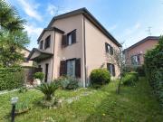 Villa bifamiliare quadrilocale 230mq