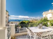 Villa bourgeoise avec vue mer à Nice Mont Boron, Côte...