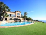 VILLA BOURGEOISE DE 8 PIECES AVEC VUE MER PANORAMIQUE...