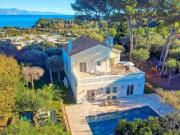 VILLA CAP D'ANTIBES À PIED DE PLAGE GAROUPE AVEC VUE MER