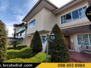 Casa de venta en La Concordia U. Católica – código:20319