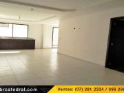 Casa de venta en Miraflores Sinincay – código:15916
