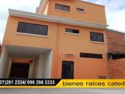 Casa de venta en Ordoñez Lasso, Cerca del Hotel Oro...