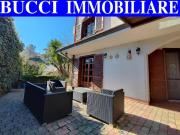 Villa, Casa singola in vendita a Pescara, Zona Colli