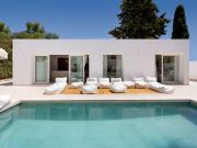 Villa / Chalet de 200 m2 en venta en Marbella, España
