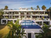 Villa / Chalet de 2173 m2 en venta en Marbella, España