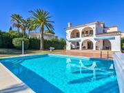 Villa / Chalet de 337 m2 en venta en Marbella, España