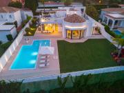 Villa / Chalet de 351 m2 en venta en Marbella, España