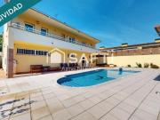 Villa / Chalet de 472 m2 en venta en Girona, Cataluña