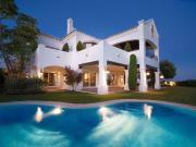 Villa / Chalet de 531 m2 en venta en Marbella, España