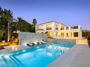Villa / Chalet de 600 m2 en venta en Marbella, España