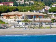 Villa / Chalet de 600 m2 en venta en Marbella, España