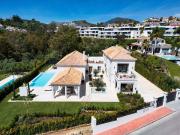 Villa / Chalet de 712 m2 en venta en Marbella, España