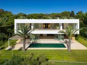 Villa / Chalet de 713 m2 en venta en Estepona, España