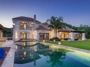 Villa / Chalet de 879 m2 en venta en Nueva Andalucia,...