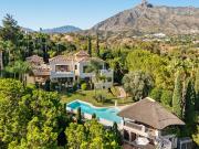 Villa / Chalet de 880 m2 en venta en Marbella, España