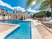 Villa / Chalet de 908 m2 en venta en Alicante, España