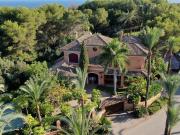 Villa / Chalet de 991 m2 en venta en Marbella, España