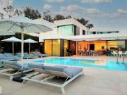 Villa / Chalet de 327 m2 en venta en Marbella, España