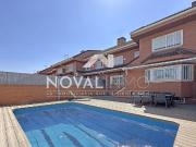 Villa / Chalet de 283 m2 en venta en Parla, Comunidad de...
