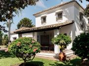 Villa / Chalet de lujo de 337 m2 en venta en Marbella,...