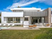 Villa / Chalet de lujo de 384 m2 en venta en Estepona,...