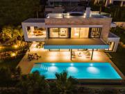 Villa / Chalet de lujo de 484 m2 en venta en Nueva...