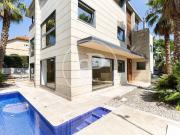 Villa / Chalet de lujo de 577 m2 en venta en Sant Cugat,...
