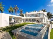 Villa / Chalet de lujo de 708 m2 en venta en Marbella,...