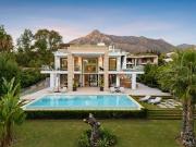 Villa / Chalet de lujo de 903 m2 en venta en Marbella,...