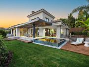 Villa / Chalet de lujo en venta Nueva Andalucia, España