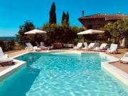 Villa classe A4 a Castiglione del Lago