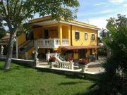 Villa con giardino a Aprilia