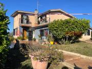 Villa con giardino a Ardea