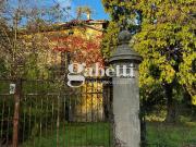 Villa con giardino a Bologna
