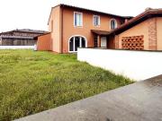 Villa con giardino a Calcinaia