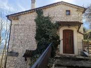 Villa con giardino a Carovilli