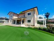Villa con giardino a Forte dei Marmi