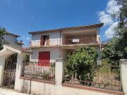 Villa con giardino a Francavilla Marittima
