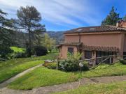 Villa con giardino a Garlenda