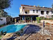 Villa con giardino a Giugliano in Campania