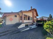 Villa con giardino a Grottaferrata