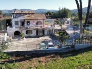 Villa con giardino a Marino