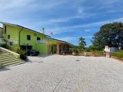 Villa con giardino a Martinsicuro