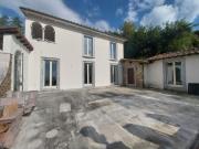 Villa con giardino a Massa