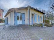 Villa con giardino a Modena