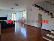 Villa con giardino a Pomezia
