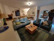 Villa con giardino, Buti la croce