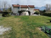 Villa con giardino, Carrara marina di